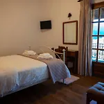 αρχοντικό * Mega Chorio
